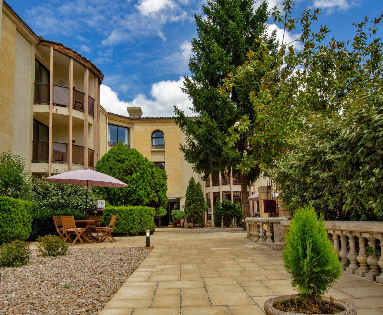 hotel le mas de peches sarlat